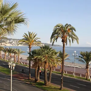 https://sea-view-apartment-nice.fr-provencehotel.com